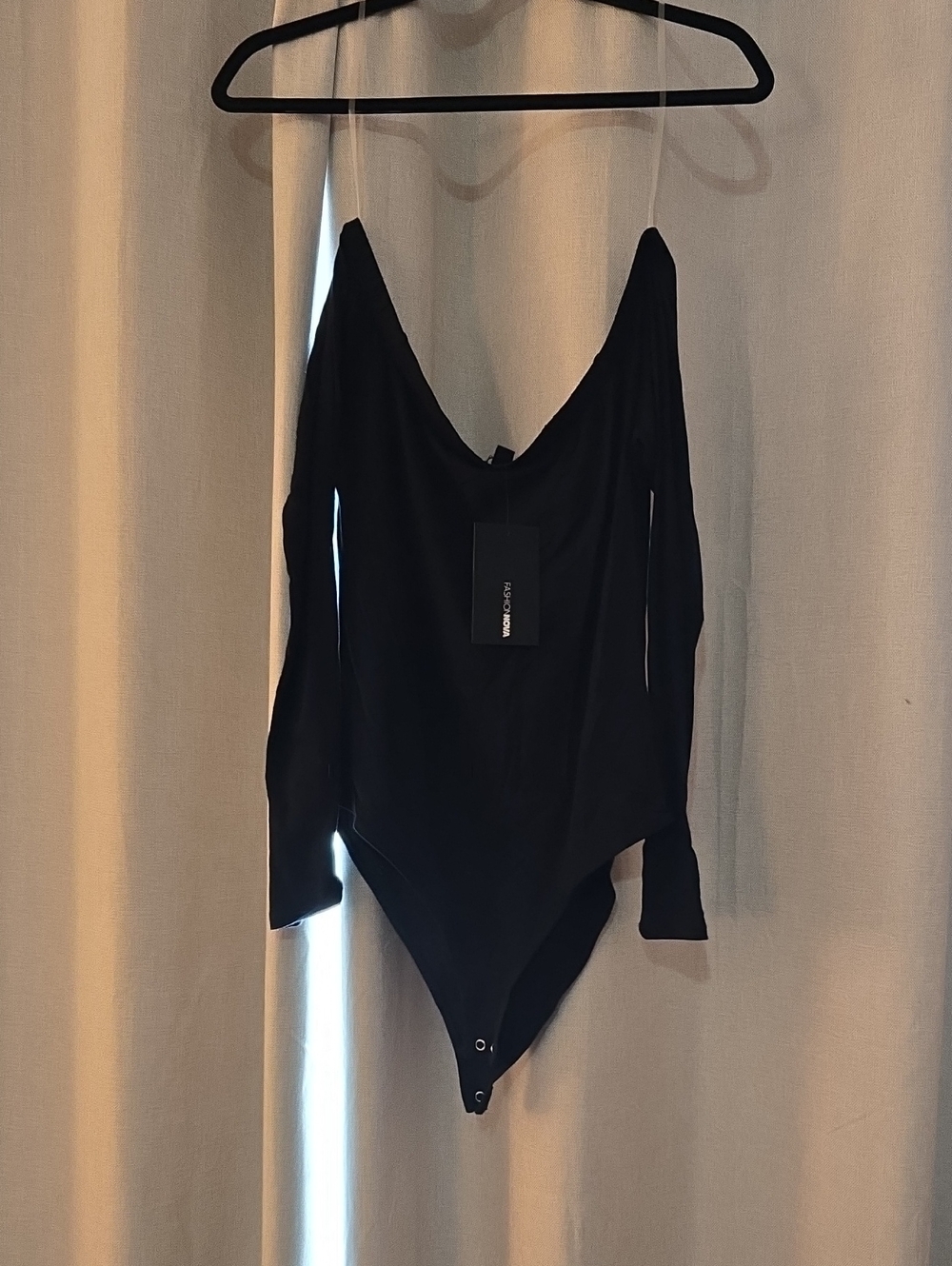 Fashion Nova Black Long Sleeve V-Neck Bodysuit